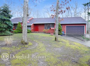 1090 Cedarfields Dr, Greenport, NY 11944
