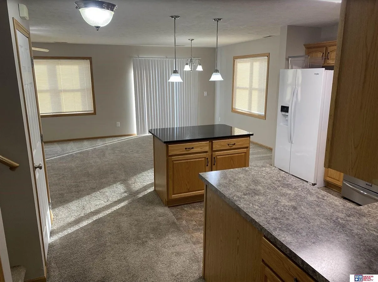 3 bed, 1589 sqft, $1,795 — Photo 1