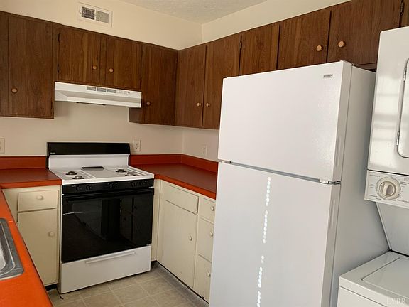 5th image of 3501 Fort Ave APT 22