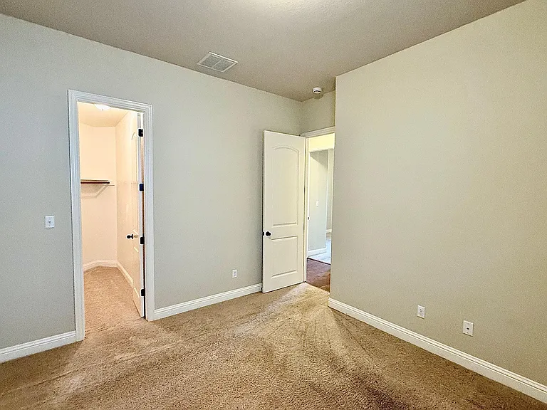 5512 Lipan Apache Bnd — Photo 18
