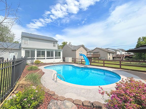 3rd image of 10053 Haven Hill Dr