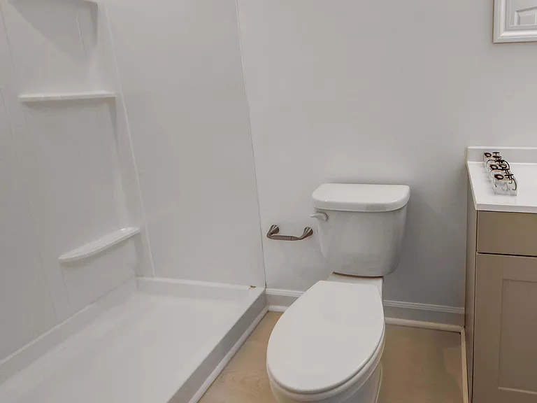 333 S Conkling St #A — Photo 18