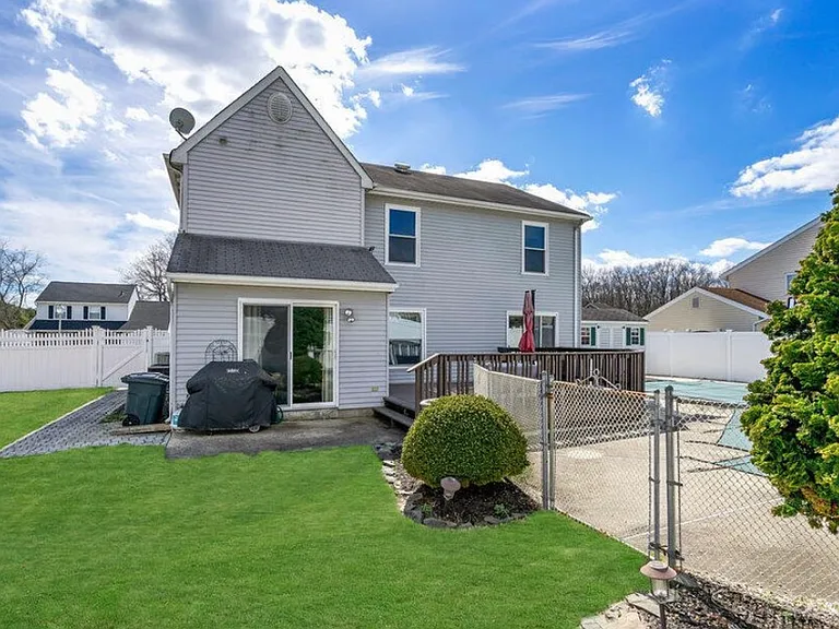 5 Scarlet Ln — Photo 16