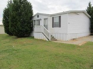 11524 Spring Laurel Dr, Charlotte, NC