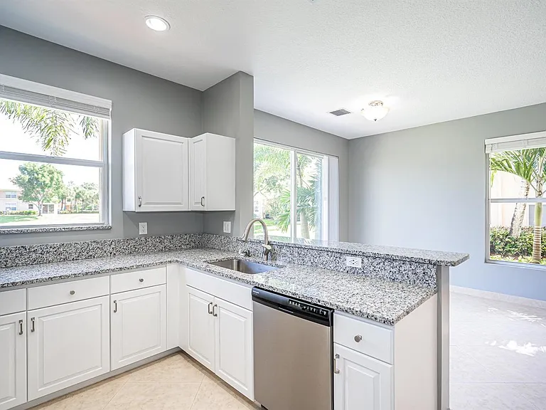 460 Rainbow Springs Ter — Photo 11
