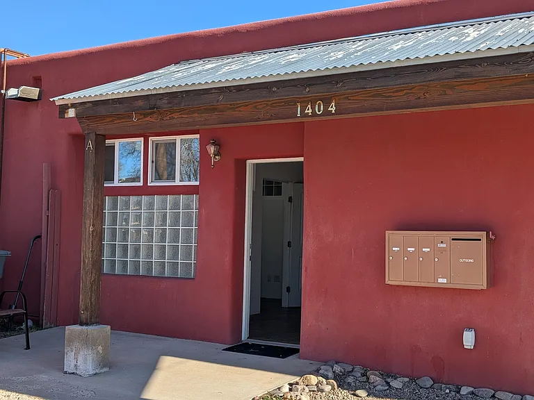 1404 Taos St #A — Photo 2