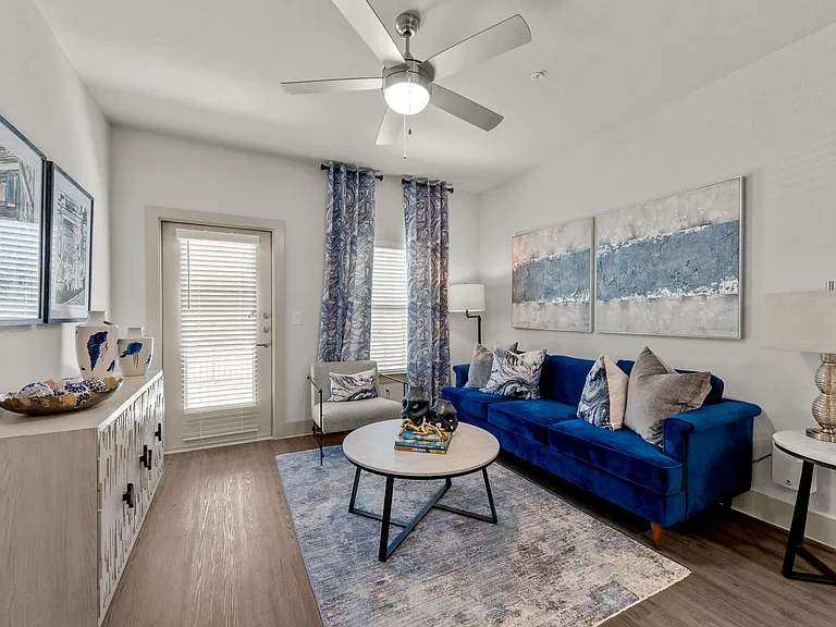 Grand at Cibolo — Photo 24