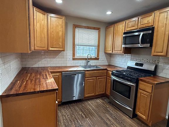 4th image of 2421 Ramblewood Dr