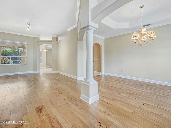 4th image of 2960 Camberly Cir