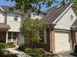 1232 Clearview Ct, Buffalo Grove, IL