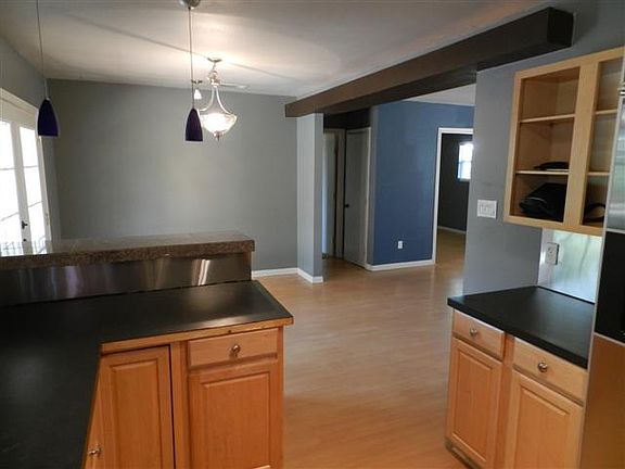 5th image of 5407 Wellington Dr