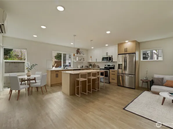 9002 15th Avenue SW #A, Seattle, WA 98106