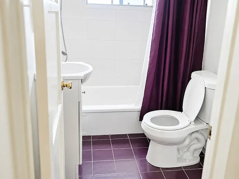 1351 S Cochran Ave #7 — Photo 9