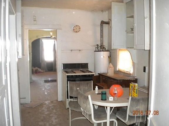 5th image of 3507 Sacramento Ave