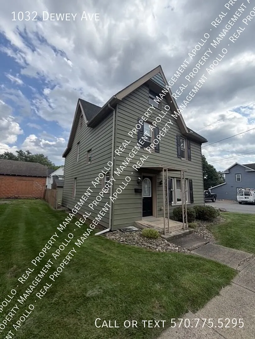 1032 Dewey Ave - Williamsport — Photo 2