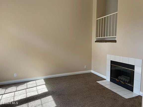 2nd image of 638 Warwick Ave