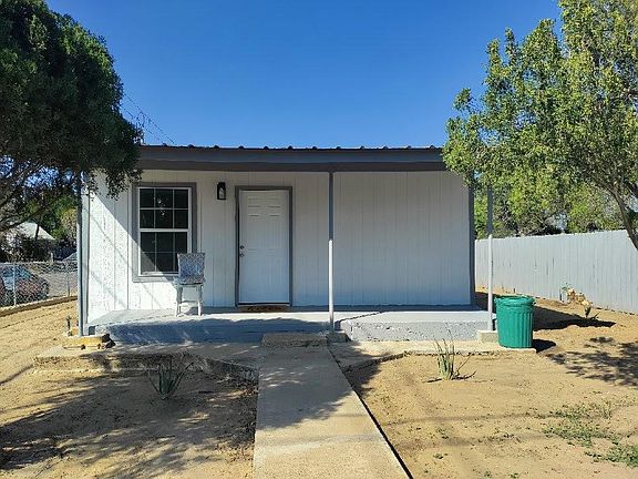 2nd image of 2402 Aldama St