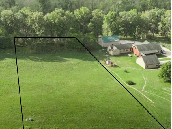 150 Lakeside Dr, Lancaster, KY 40444