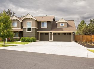 20358 Penhollow Ln, Bend, OR 97702