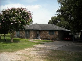 147 County Road 408, El Campo, TX 77437