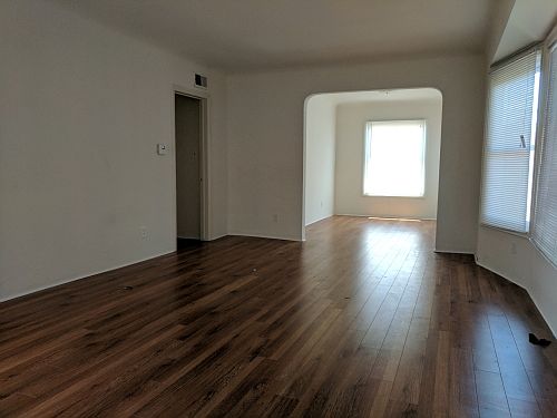 2nd image of 230 Avenue G #B