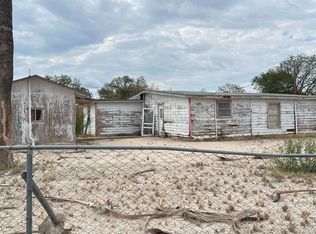 100 Avenue 4, Del Rio, TX 78840