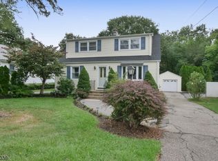 167 Hillside Ave, Livingston, NJ 07039