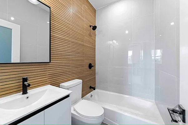 Rented by ERNY LLC | media 9