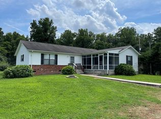 46 Hales Point Rd, Farnham, VA 22460