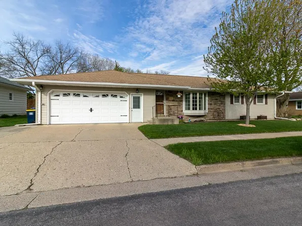 6 Hazelwood Ave, New Ulm, MN 56073