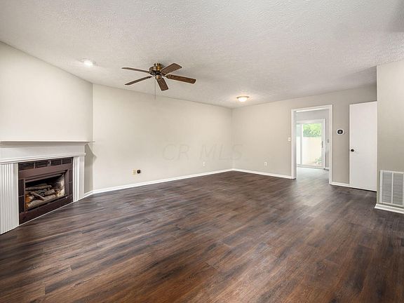 3rd image of 80 Corbins Mill Dr