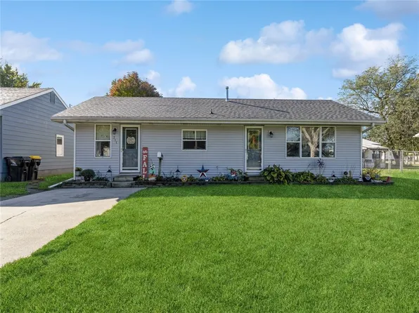 711 W Pleasant St, Colfax, IA 50054