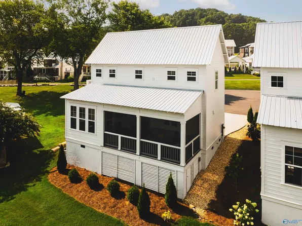 241 Plantation Way, Guntersville, AL 35976