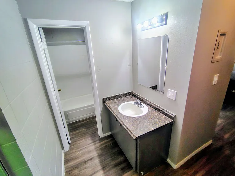 Casa Del Sol Apartments — Photo 14