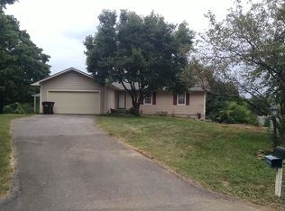 10002 Roxbury Point, Knoxville, TN 37922