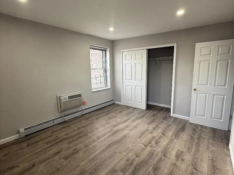 168 Washington St #3C — Photo 8