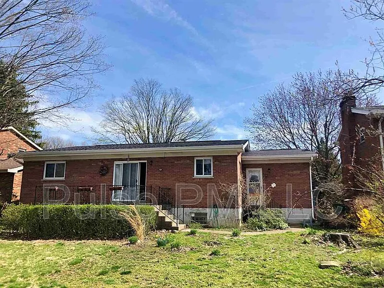3920 Lloyd Ave — Photo 5