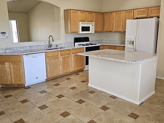 4th image of 7152 W Deserama Dr