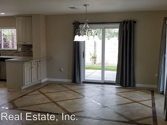 4th image of 1037 Las Golondrinas Ct NW