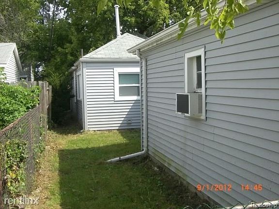 2nd image of 11011 Essex Ave