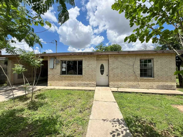 1107 Bravo Ave, Zapata, TX 78076