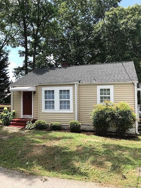Cute bungalow with insulated windows, newer roof, central Heat and Air