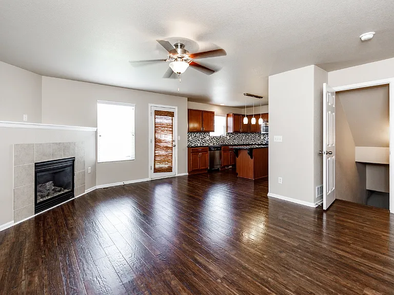 6104 Hayfield Pl — Photo 8