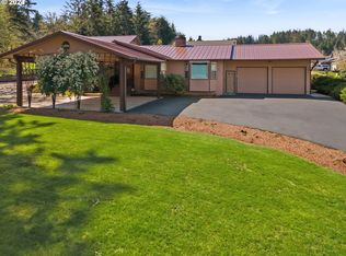 937 Blue Sky Dr, Cottage Grove, OR 97424