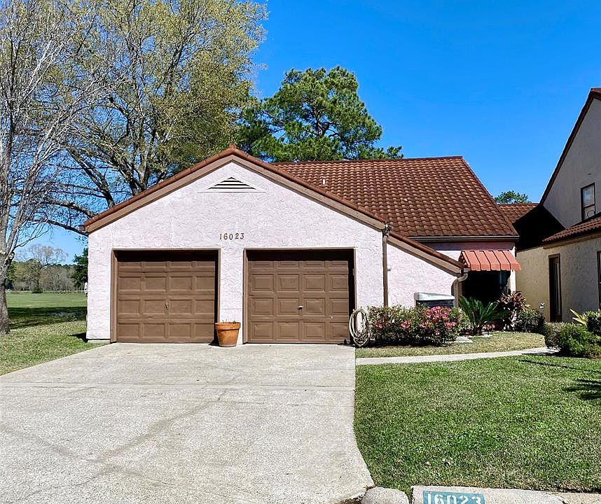 1st image of 16023 Golf Club Dr