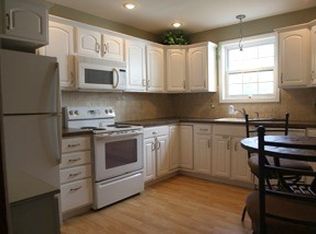 90 Highland Pkwy, Buffalo, NY 14223