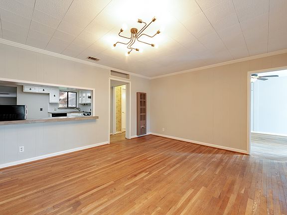 2nd image of 1500 Romeria Dr