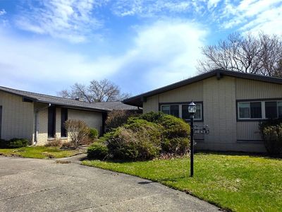 22411 Twyckingham Way, Southfield, MI, 48034
