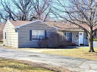 2621 Bluebush Rd, Monroe, MI 48162