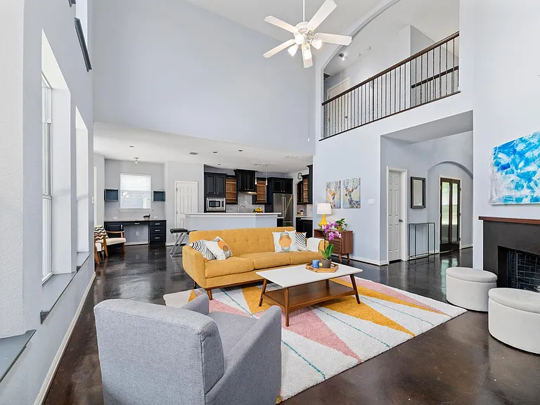 15171 Alstone Dr — Photo 34